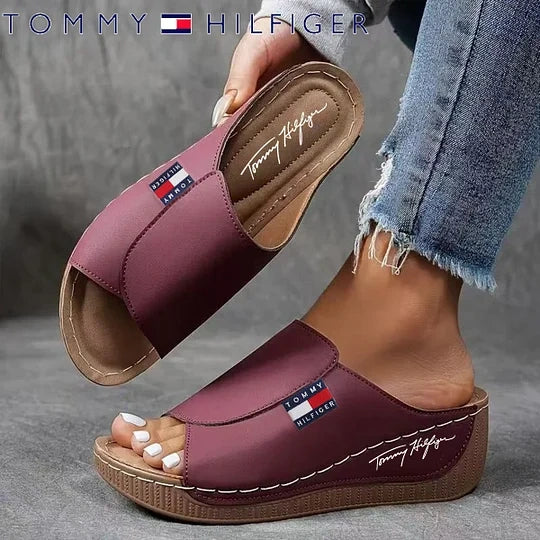 🔥Utolsó akció 50% kedvezménnyel - kényelmes női bőrpapucs vastag talppal és lábboltozat-támasztással