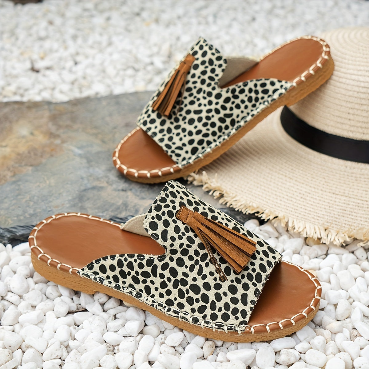 đ„UtolsĂł nap 50% kedvezmĂ©ny - KĂ©nyelmes, lapos talpĂș, ortopĂ©d szandĂĄlok rojtokkal nĆknek