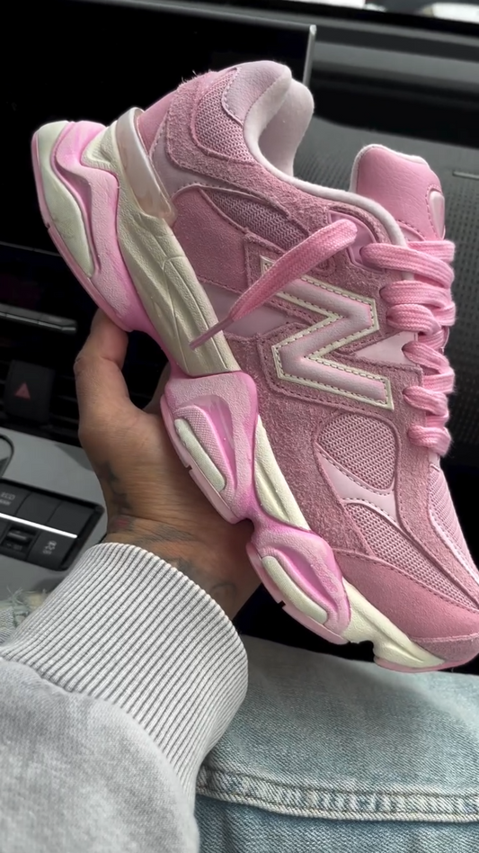 Légáteresztő velúr sportcipők