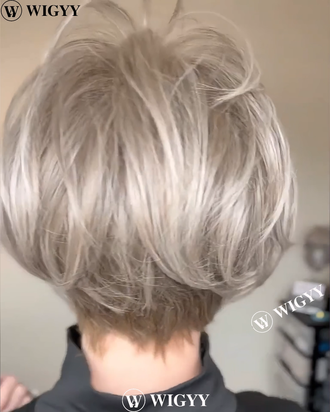 Wigyy Sleek Grey Straight Bob paróka