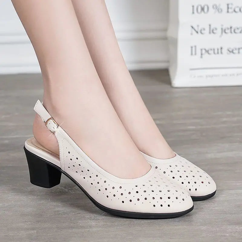 👡【35-41】2024 új puha bőr szandál vastag sarokkal és puha talppal