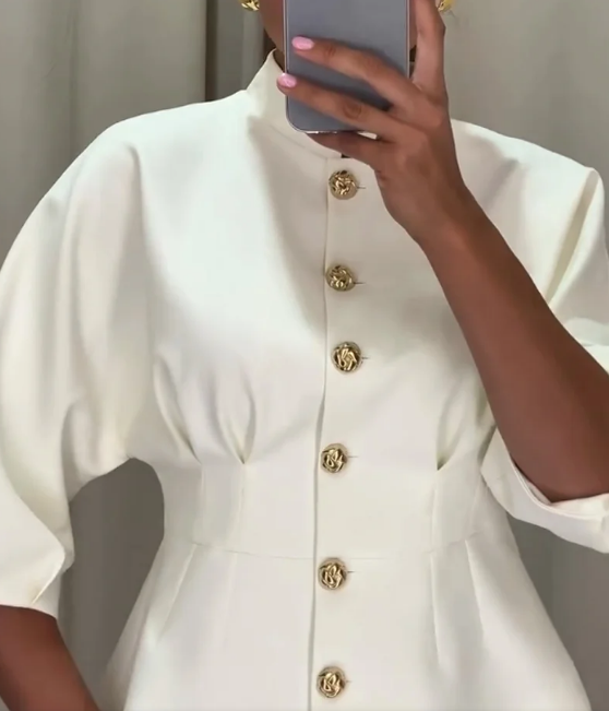 Elegáns ing állógallérral és magas derékkal