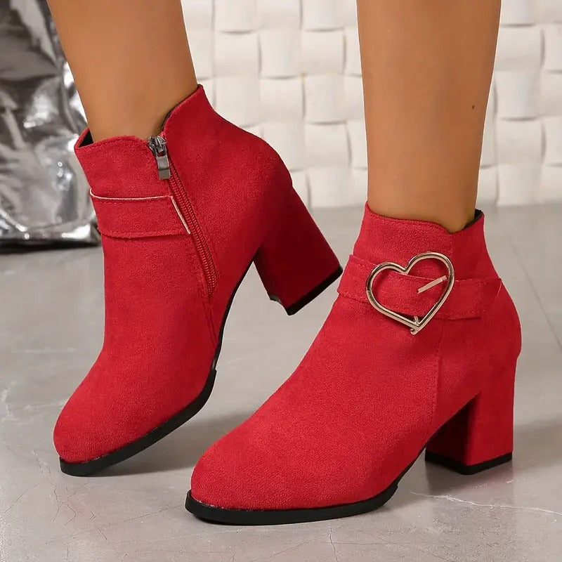 Női rövid cipő tömbsarkúval