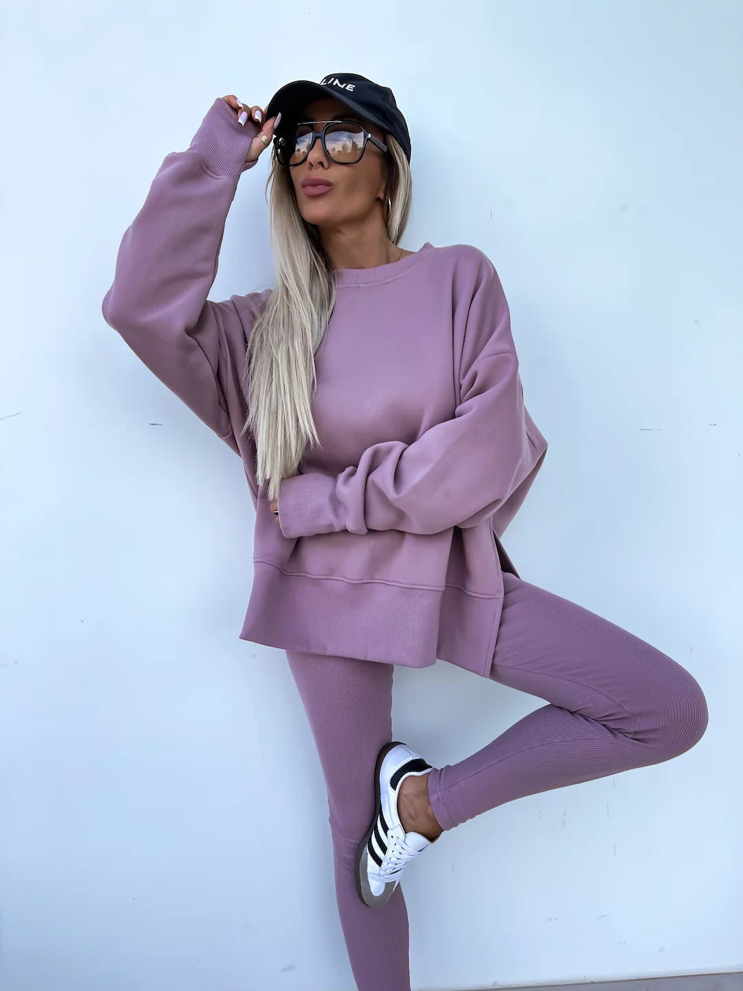 Kényelmes oversize pulóver és leggings szett