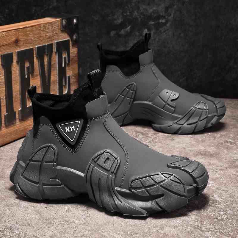 Tartós vízálló csúszásgátló Martin csizma