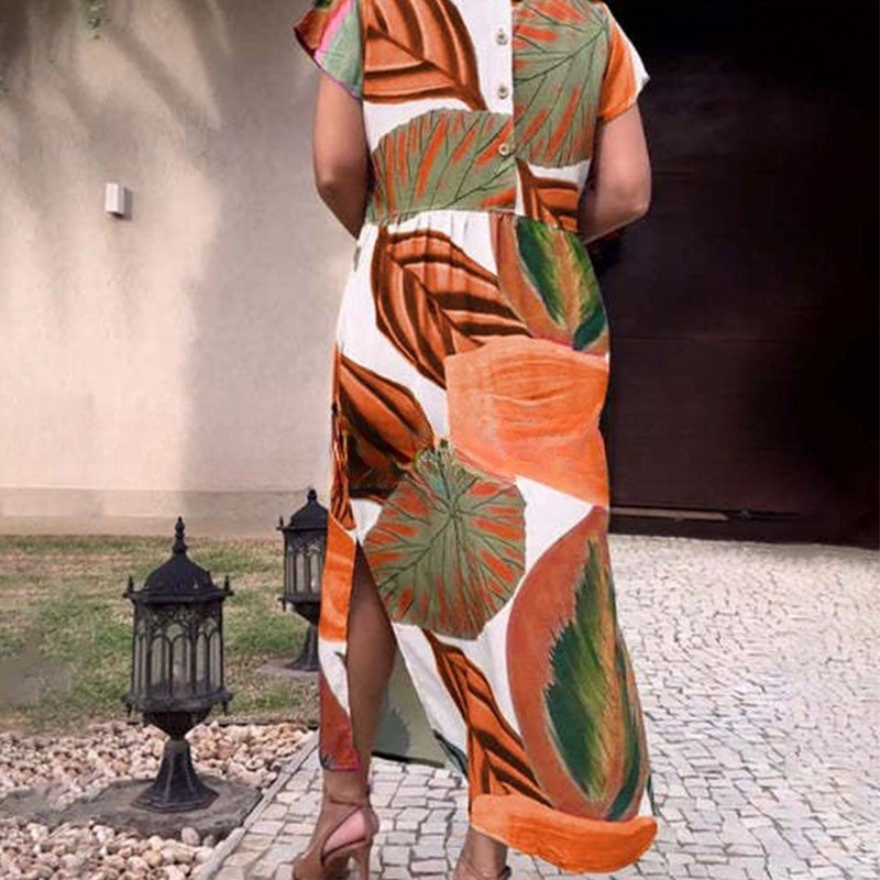 Levélmintás, kerek nyakú, oldalsó hasított ruha