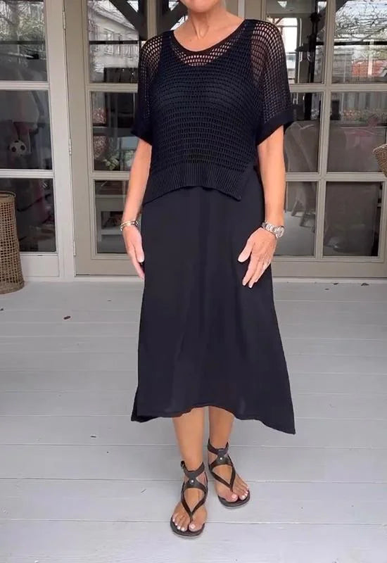 Kétrészes ruha pántokkal és áttört blúzzal