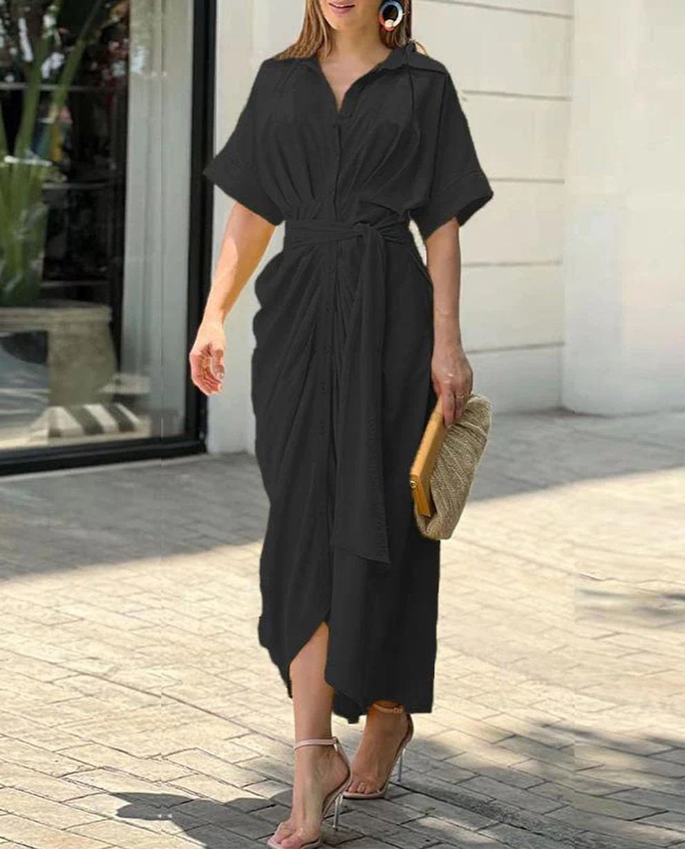 Rövid ujjú hajtóka egysoros, magas derekú ruha