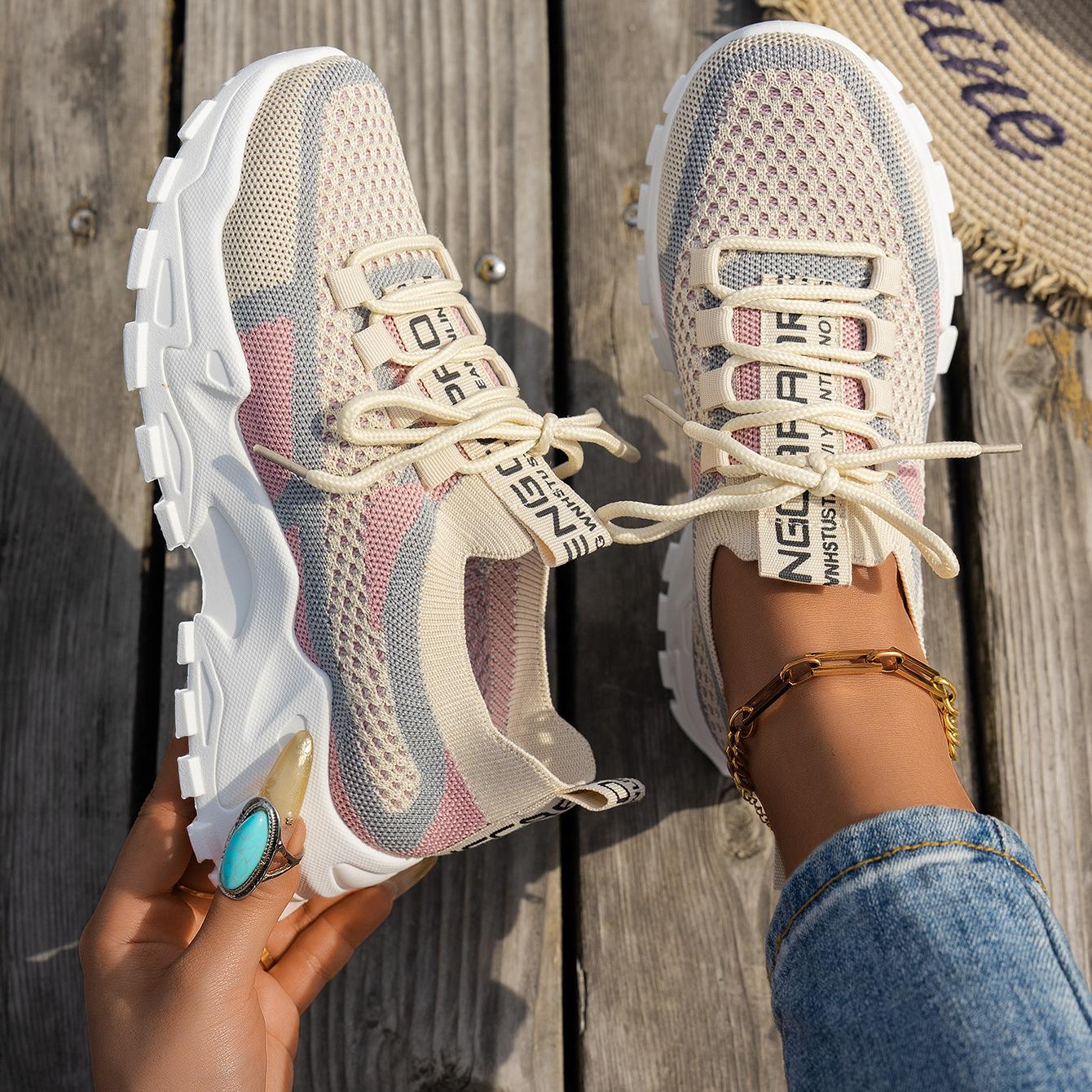 🔥Akció utolsó napja 50% kedvezménnyel - Divatos női légáteresztő, puha talpú, ortopéd villamos