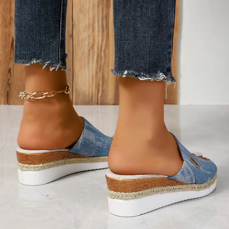 NŐI INGYENES CSÚSZTÁS ORTOPÉD SZANDÁLON