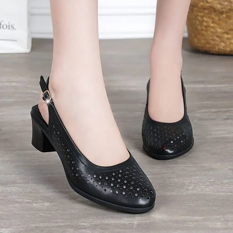 👡【35-41】2024 új puha bőr szandál vastag sarokkal és puha talppal