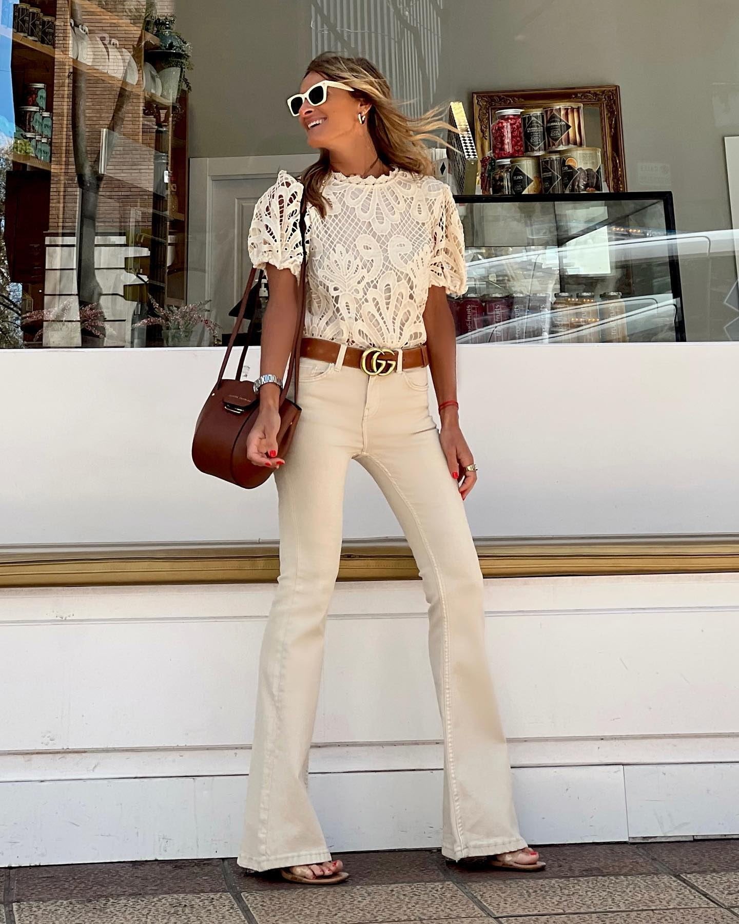 Női kerek nyakú felső kivágással + Nustatyti