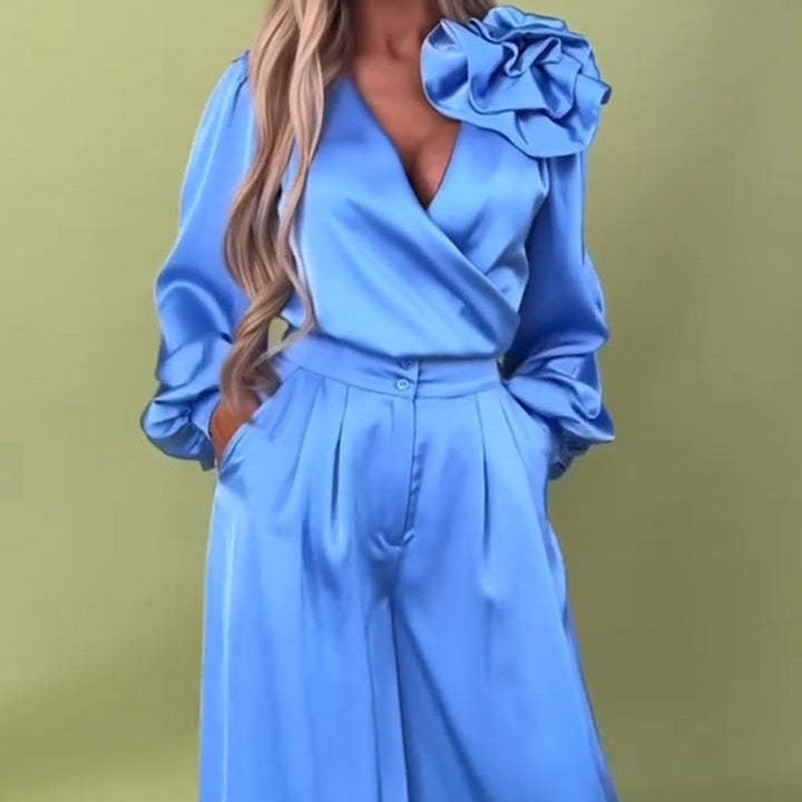 2 részes szett V-nyakú felső és széles szárú női nadrág