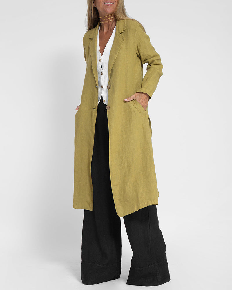 Alkalmi karcsúsított, hosszú gallérú kabát füles zsebekkel