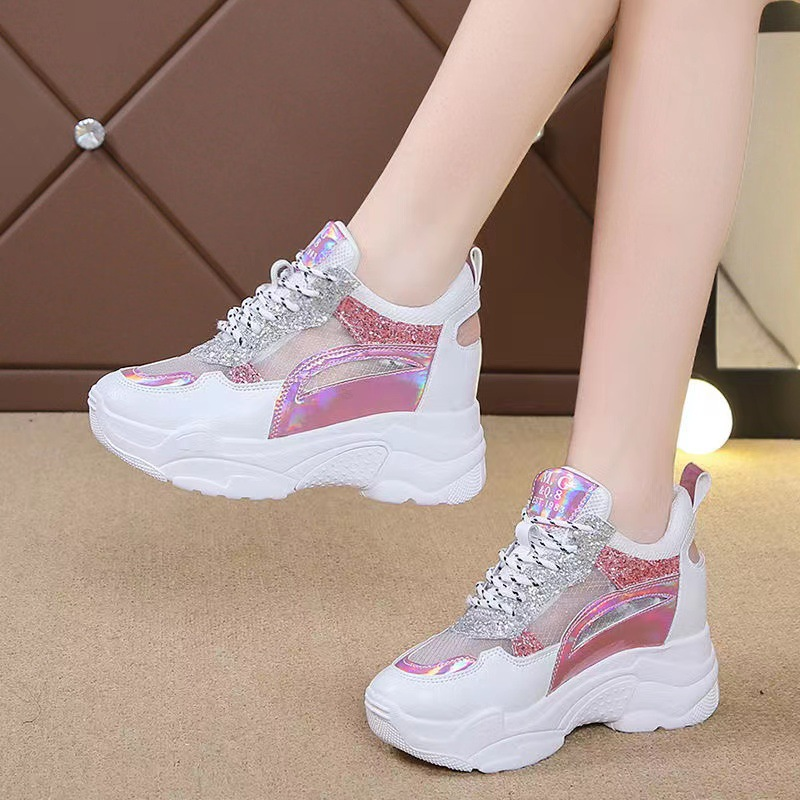 NÖVELÉS HÁLÓS ALKALMAZÁSI CIPŐK