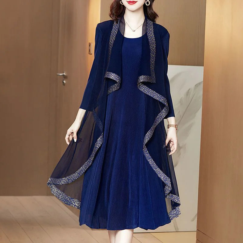 Rakott vintage ruha arany díszítéssel