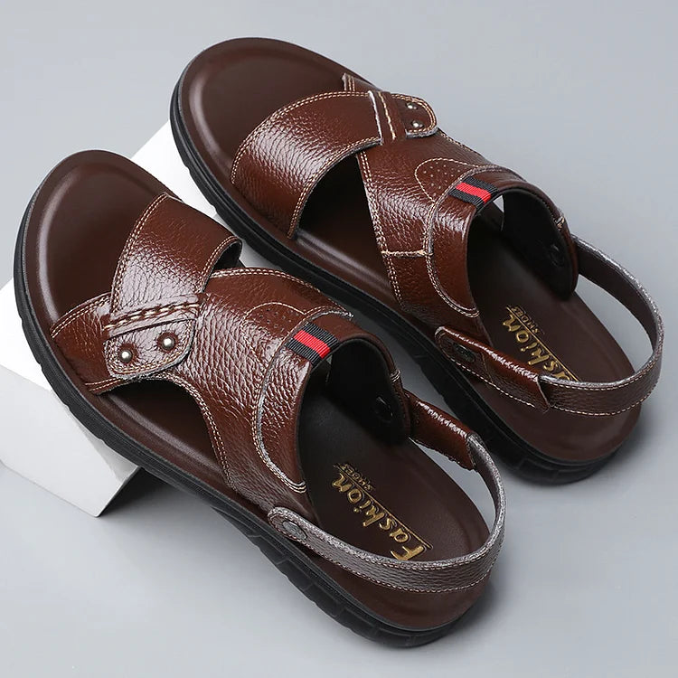 Nagy méretű férfi bőr strandszandál