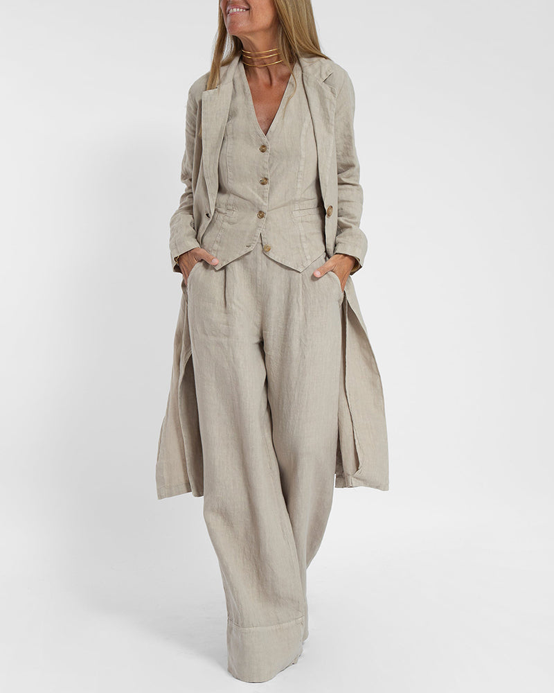 Alkalmi karcsúsított, hosszú gallérú kabát füles zsebekkel