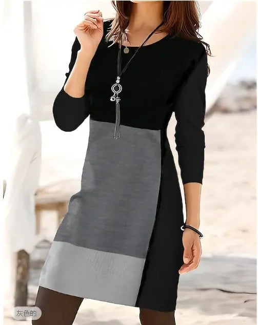 Hosszú ujjú ruha geometrikus mintával környakú