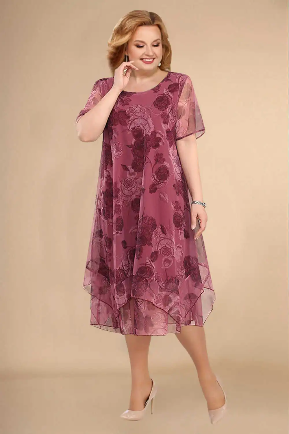 Rövid ujjú virágos midi ruha