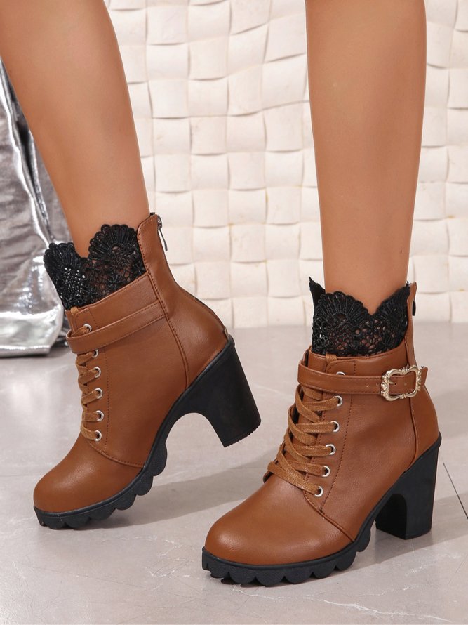 Vaskos sarkú csizma vintage csipkével