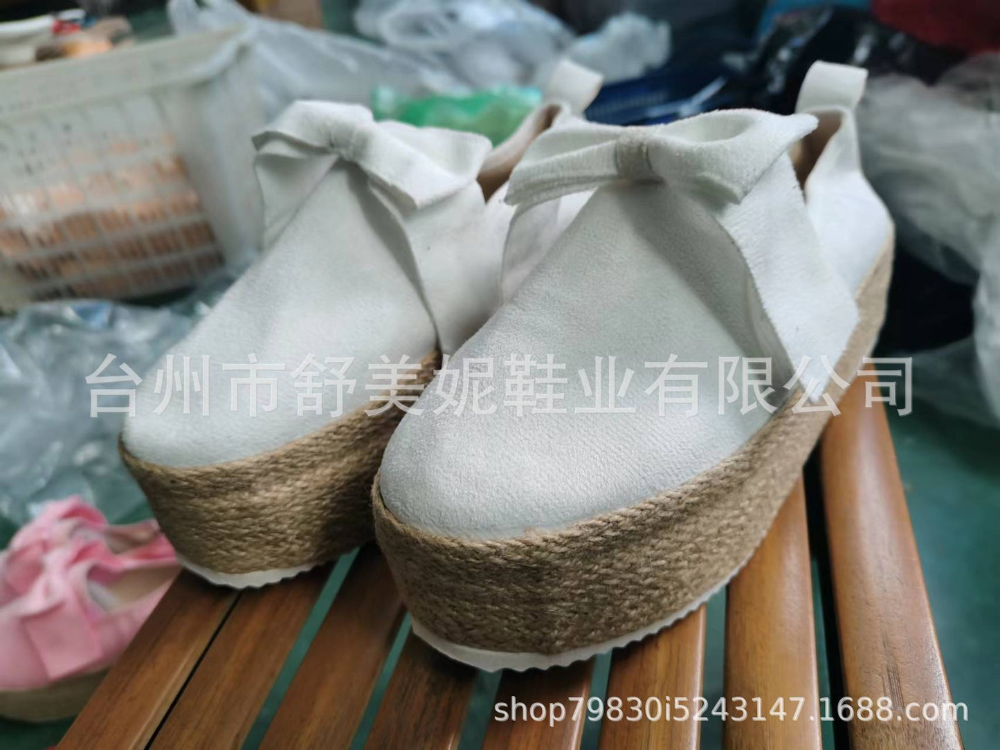 Ék fix lábbal Női európai és amerikai kerek orrú cipő