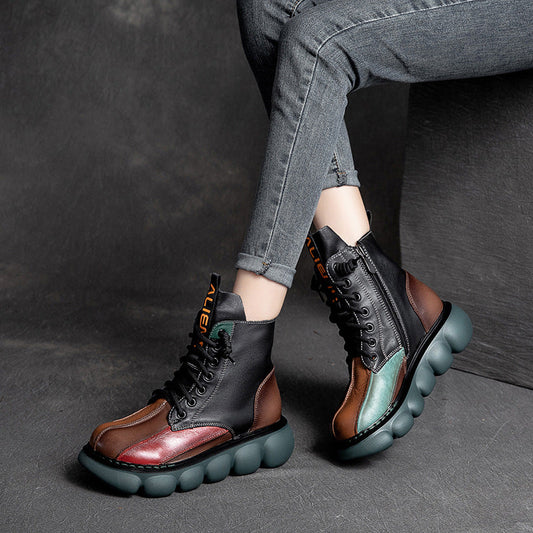 Női bőrcsizma színes platformmal