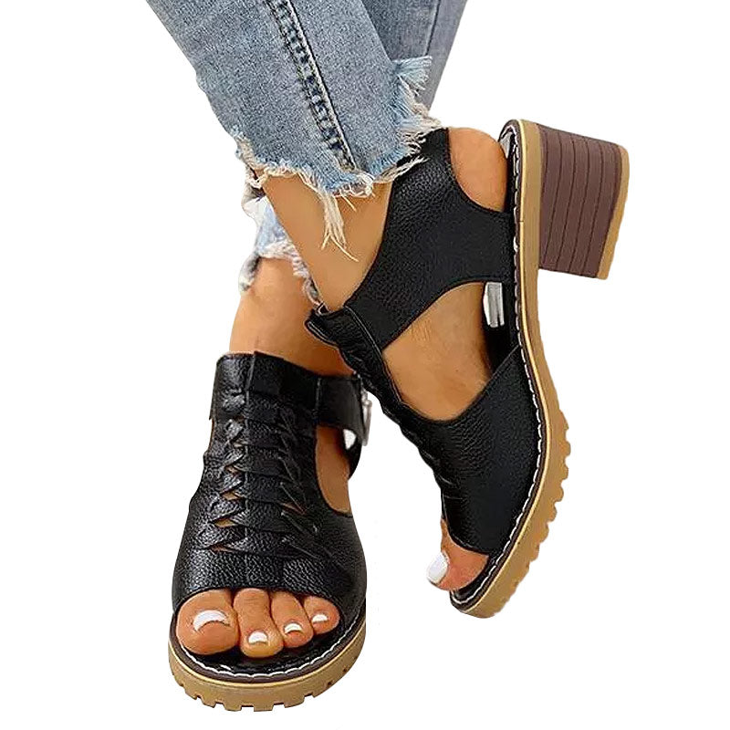 Női szandál cipzárral és vaskos sarokkal