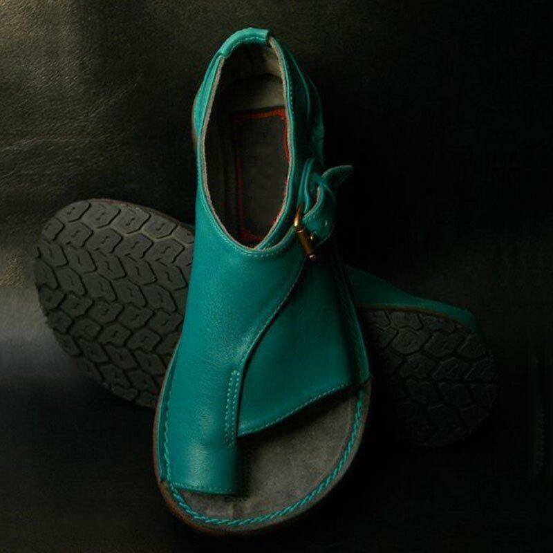 NŐI PUHA BŐR SZANDÁL